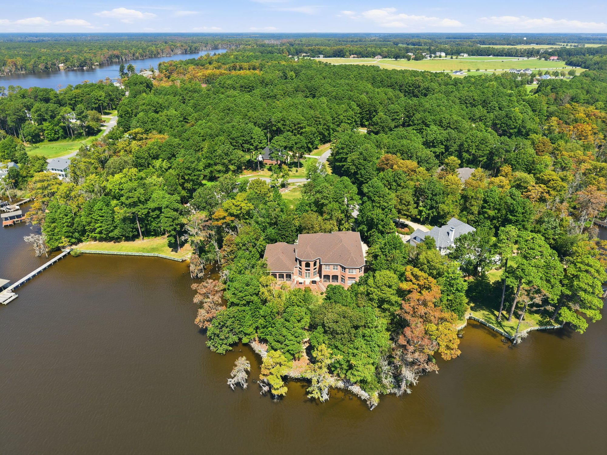 The estate on its own point